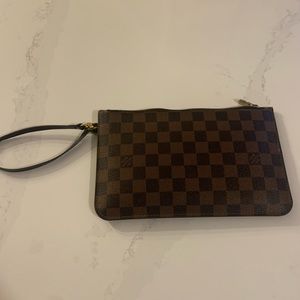 Louis Vuitton damier zippered pouch